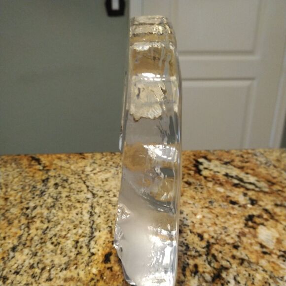 River Otter Etched Crystal Sculpture by Mats Jonasson - Picture 8 of 13